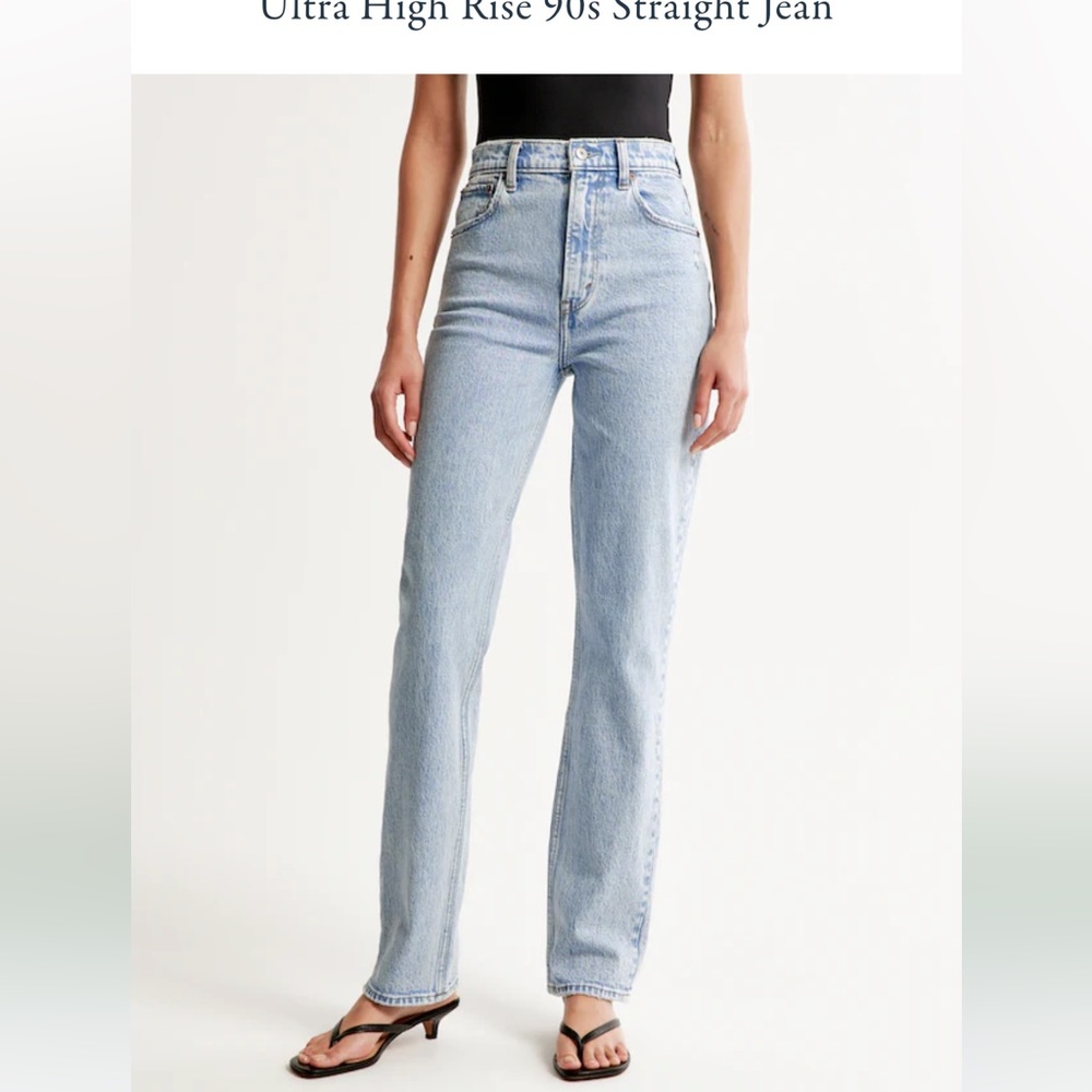 90’s Ultra High Rise Light Wash Abercrombie & Fitch Mom Jeans Curve Love